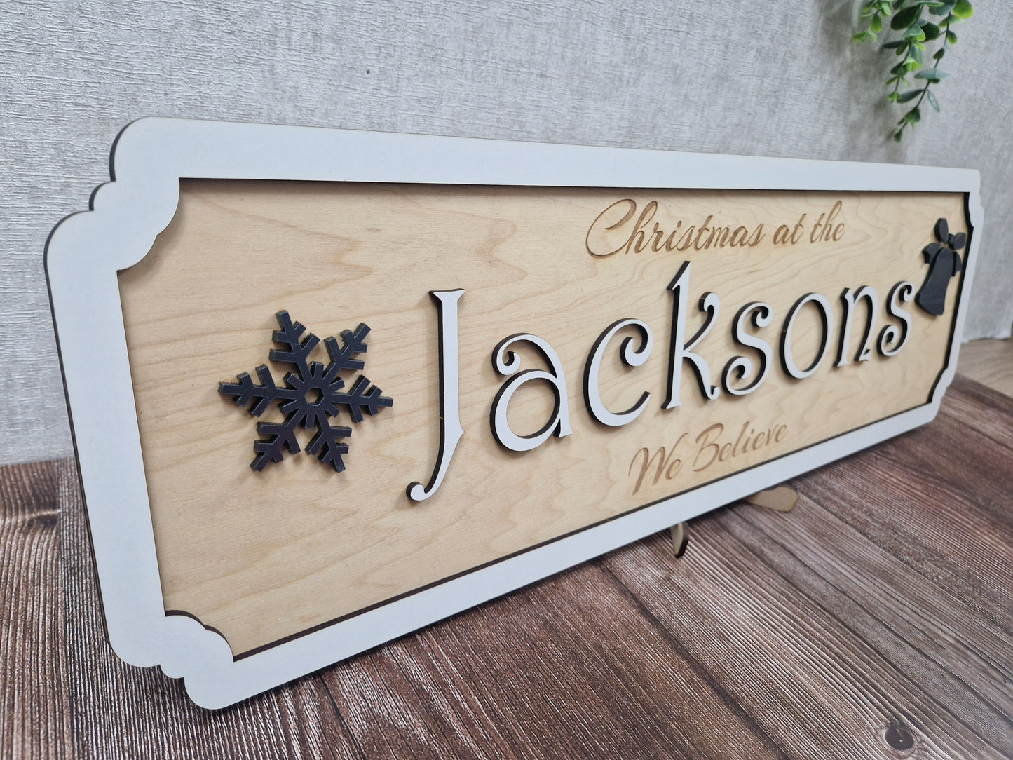 Family Xmas themed wall plaque