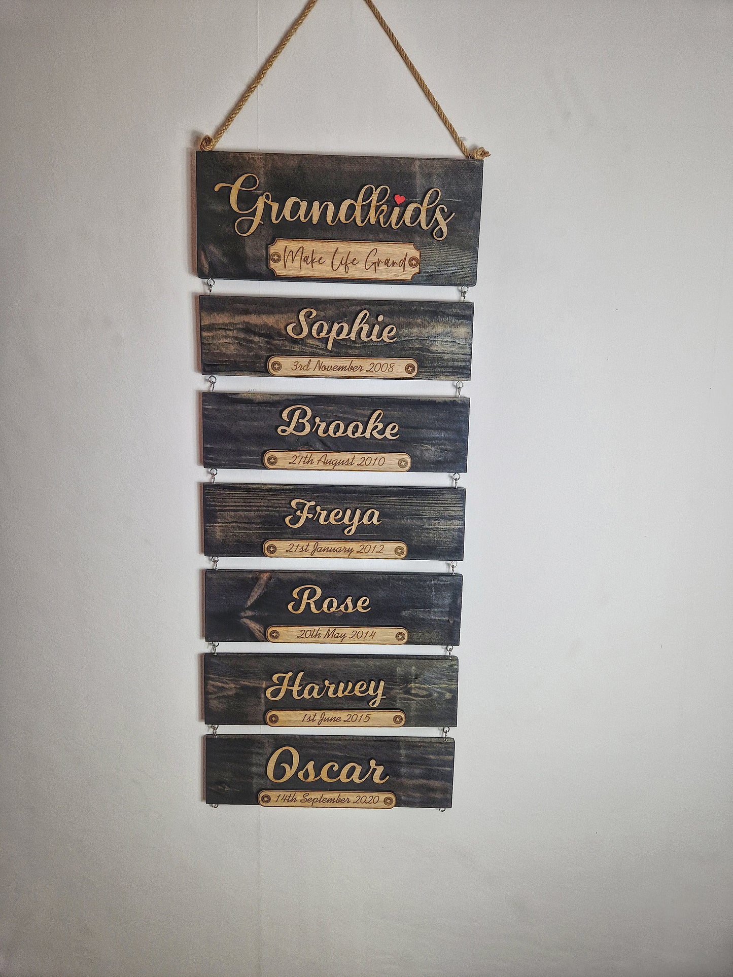 Grandchildren's solid wood birthday reminder