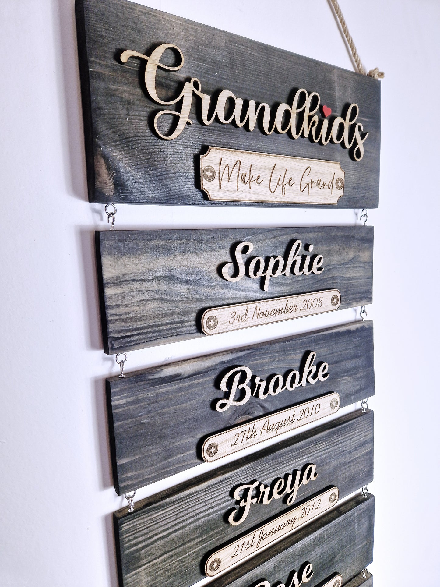 Grandchildren's solid wood birthday reminder